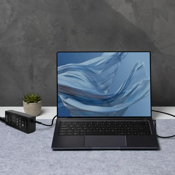 MULTICARGADOR PARA LAPTOP 90W 12 PUNTAS