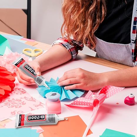 PEGAMENTO SILICONA TRANSPARENTE FRIA ALTA ADHERENCIA DE SECADO RAPIDO MULTIUSO CON APLICADOR DE PRECISIÓN